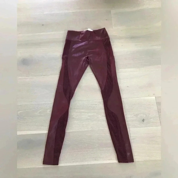 NWT Motion365+ Contour High-Waisted Legging size XS merlot shine - Picture 5 of 11